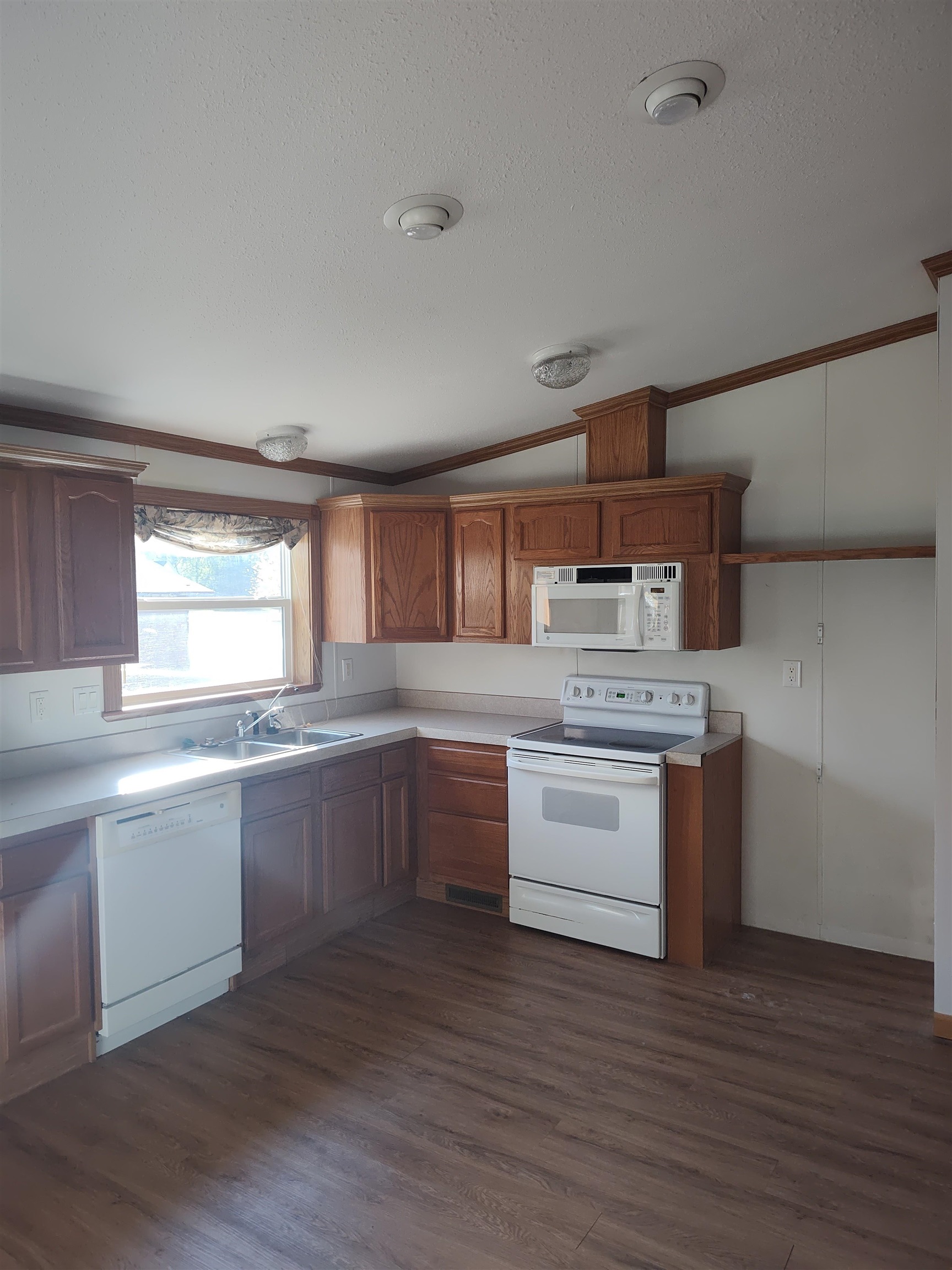 109 South 4th Street Avoca, WI 53506 - Photo 10 of 28