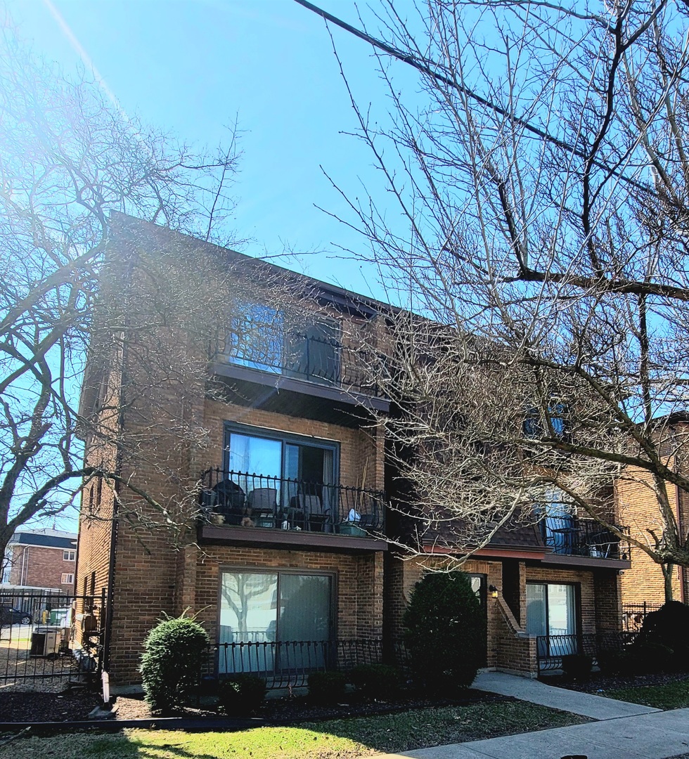 1889 Michigan City Road, Unit 3E Calumet City, IL 60409 - Photo 2 of 12