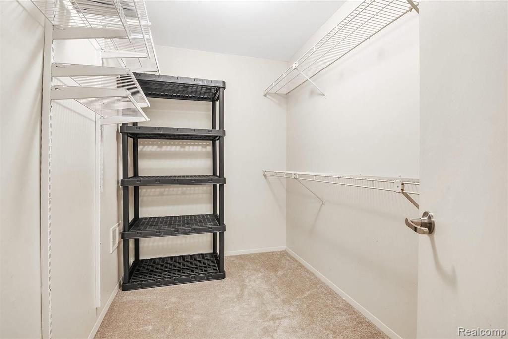 36944 Ridgedale Court, Unit 77 Farmington Hills, MI 48331 - Photo 24 of 38