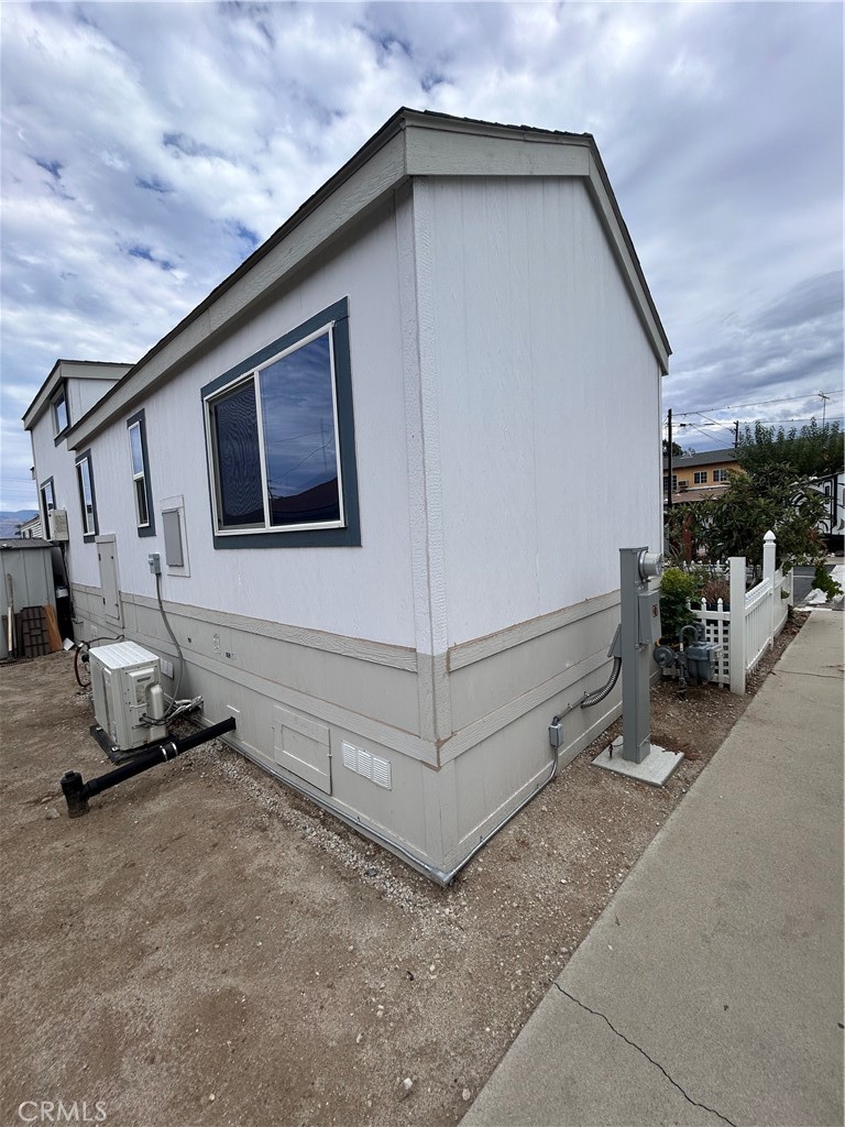 1409 Redlands Boulevard, Unit 27 Redlands, CA 92373 - Photo 3 of 15 a view of a in front of house