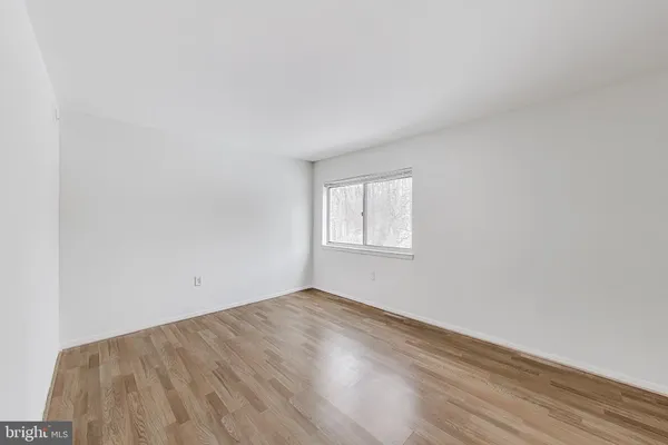 $2,300 | 12307 Braxfield Court, Unit 413, Rockville, MD 20852