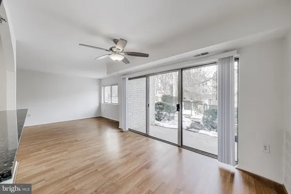 $2,300 | 12307 Braxfield Court, Unit 413, Rockville, MD 20852