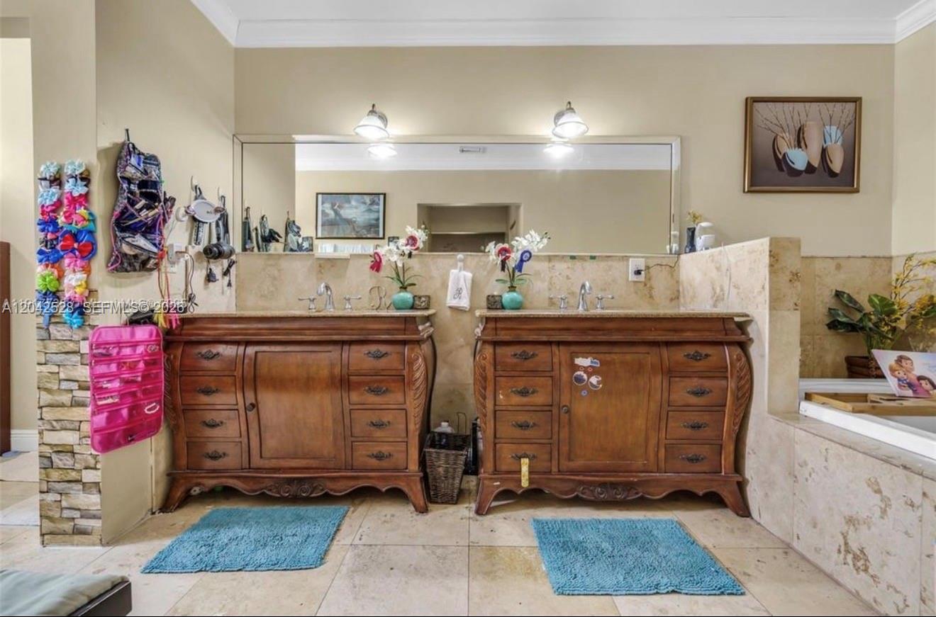 3135 Southwest 80th Avenue Miami, FL 33155 - Photo 30 of 52