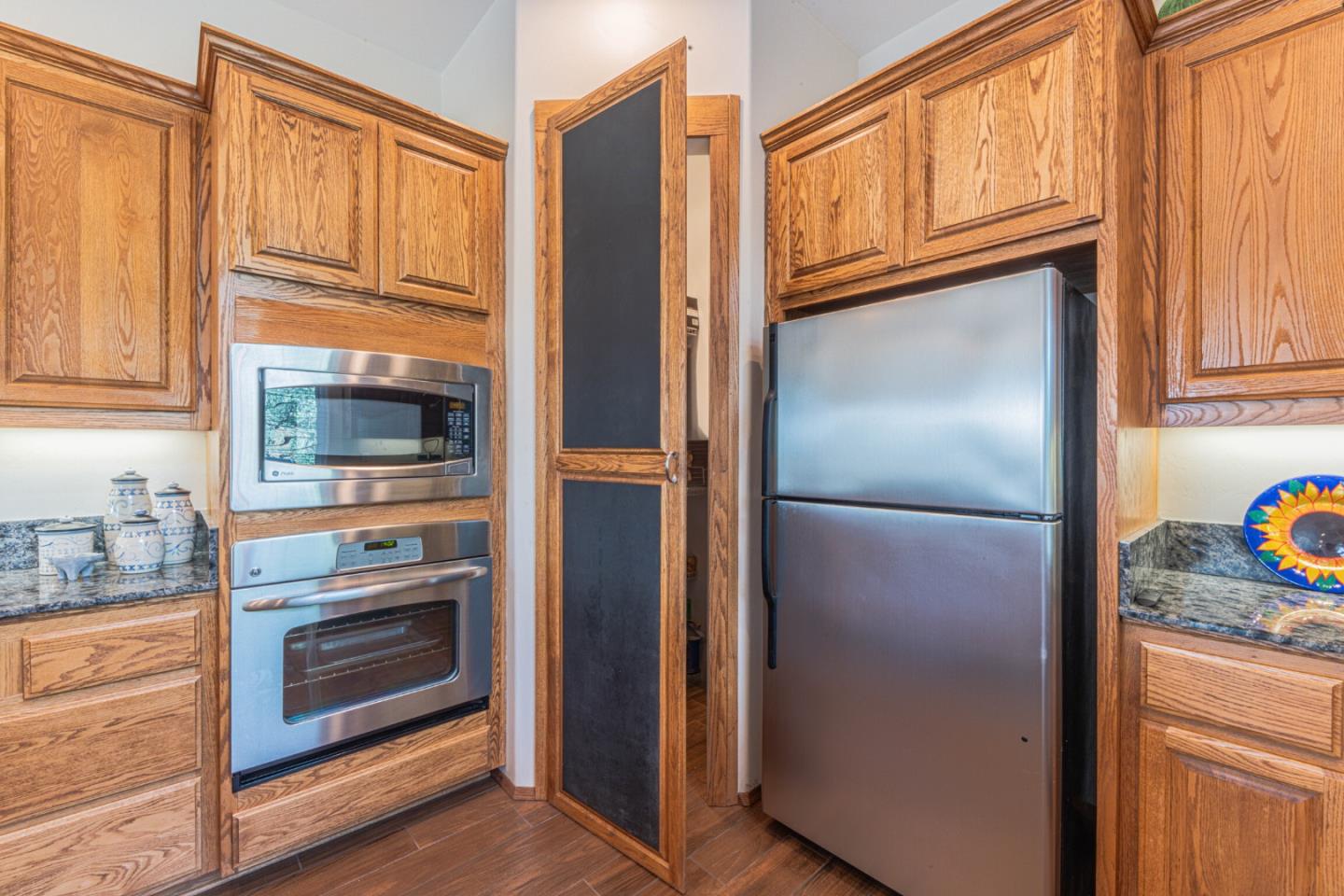 2188 Ridge Rider Road Bradley, CA 93426 - Photo 15 of 38