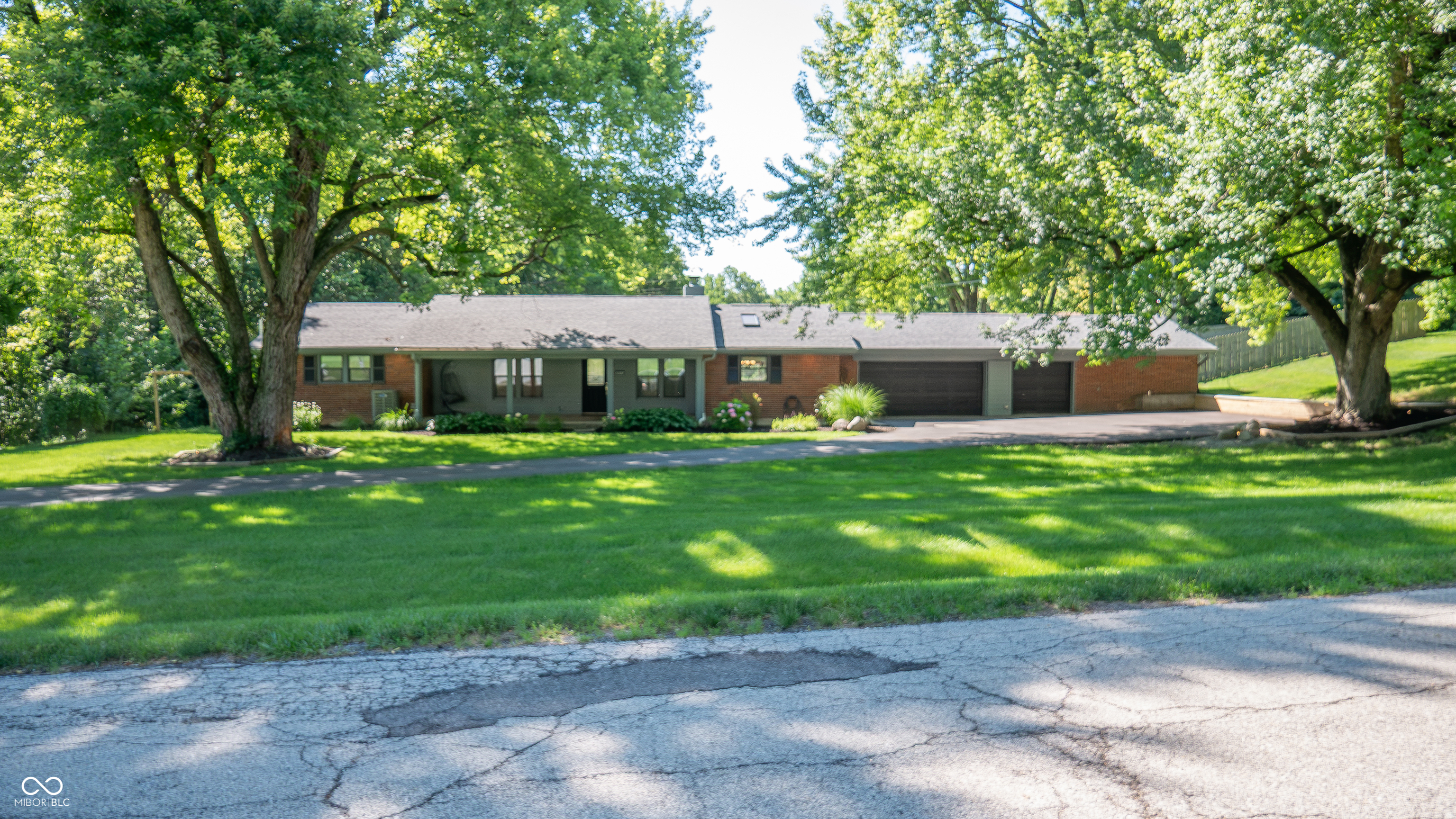 5855 Andover Road Indianapolis, IN 46220 - Photo 2 of 59