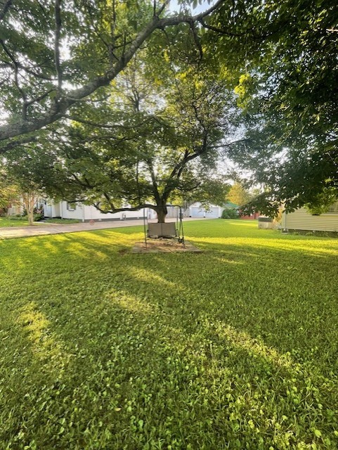 616 1st Street Lawrenceburg, TN 38464 - Photo 3 of 49 a view of an ocean and beach