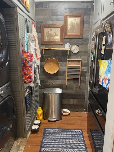 616 1st Street Lawrenceburg, TN 38464 - Photo 46 of 49 a bathroom with a sink toilet and mirror