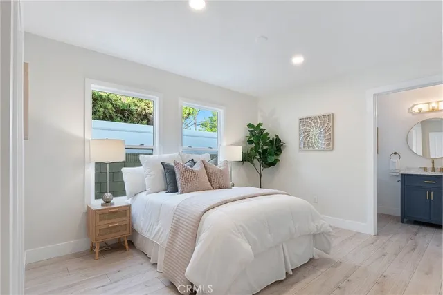 $4,950 | 6300 East Fairbrook Street, Long Beach, CA 90815