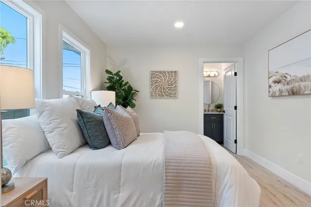 $4,950 | 6300 East Fairbrook Street, Long Beach, CA 90815