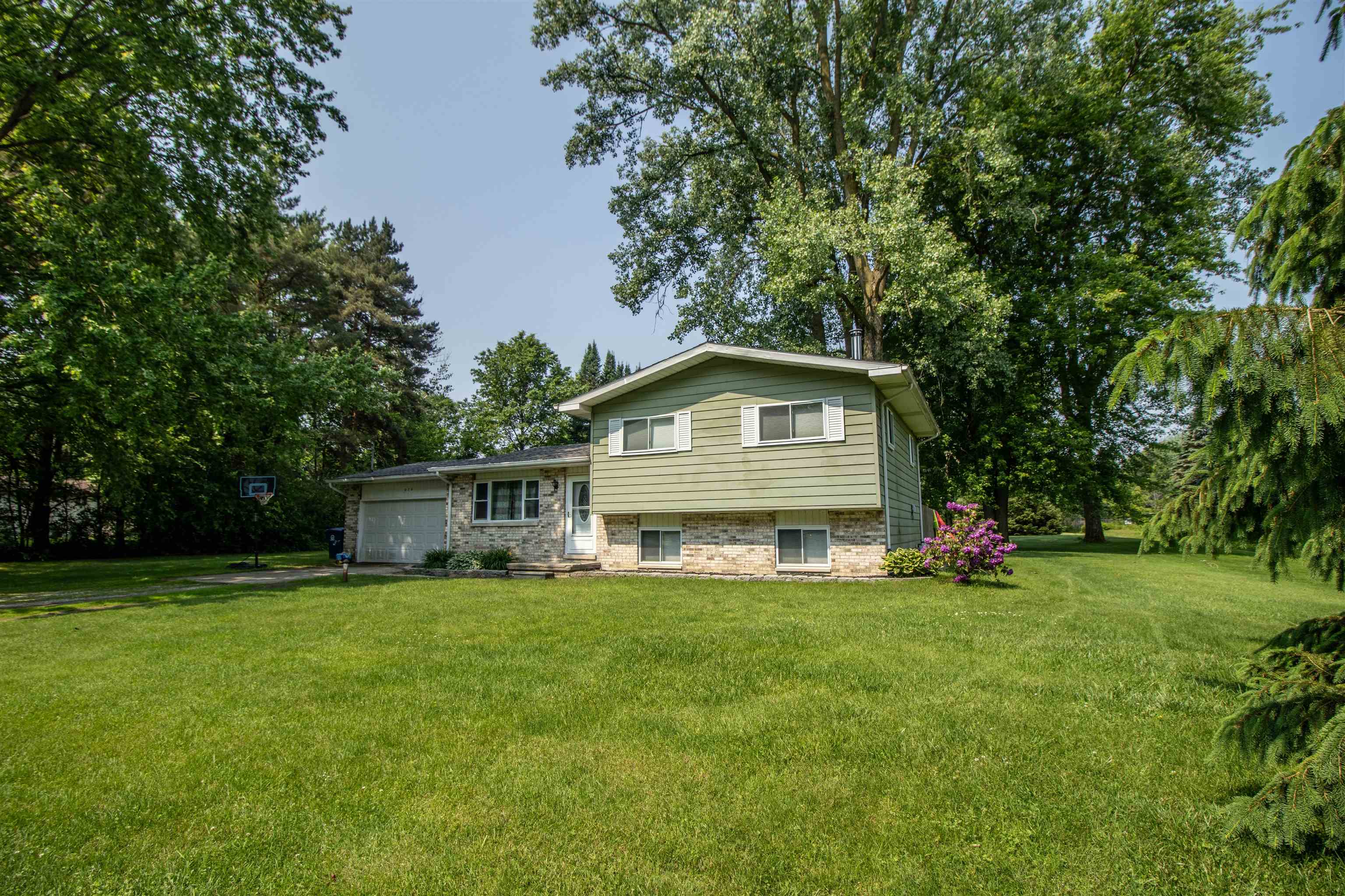 7070 Quain Road Birch Run, MI 48415 - Photo 2 of 28