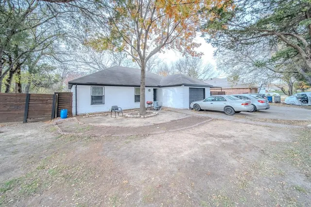 $220,000 | 2839 Lolita Drive, Dallas, TX 75227