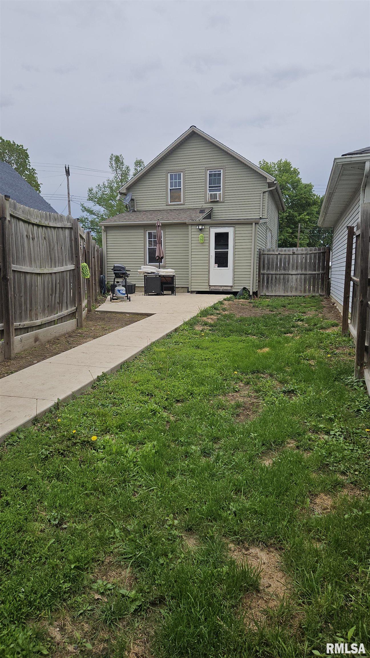 394 West Maple Street Canton, IL 61520 - Photo 30 of 32