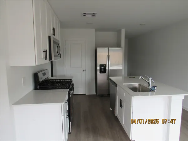 $2,100 | 18803 Sunset Horizon, Hockley, TX 77447