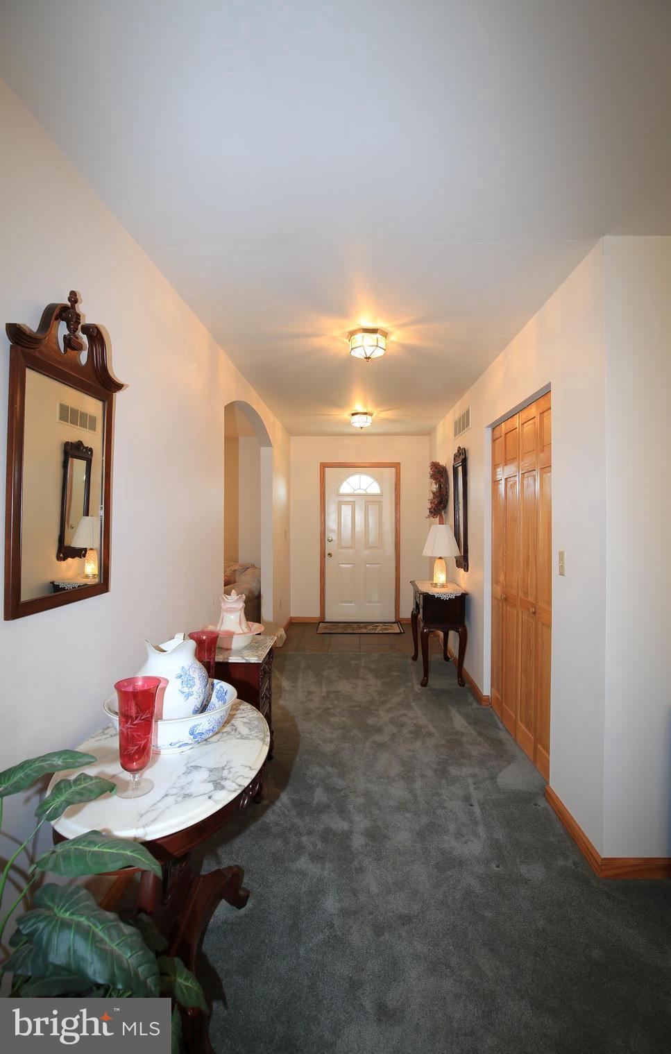 6316 Mt Phillip Road Frederick, MD 21703 - Photo 2 of 34 Foyer