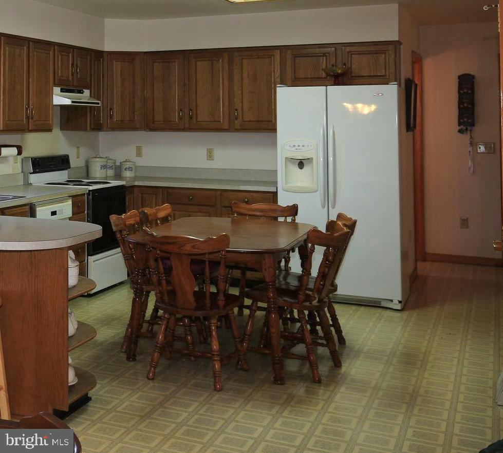 6316 Mt Phillip Road Frederick, MD 21703 - Photo 12 of 34 Kitchen