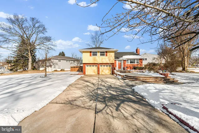 $495,000 | 169 Cherry Tree Lane, Cherry Hill, NJ 08002