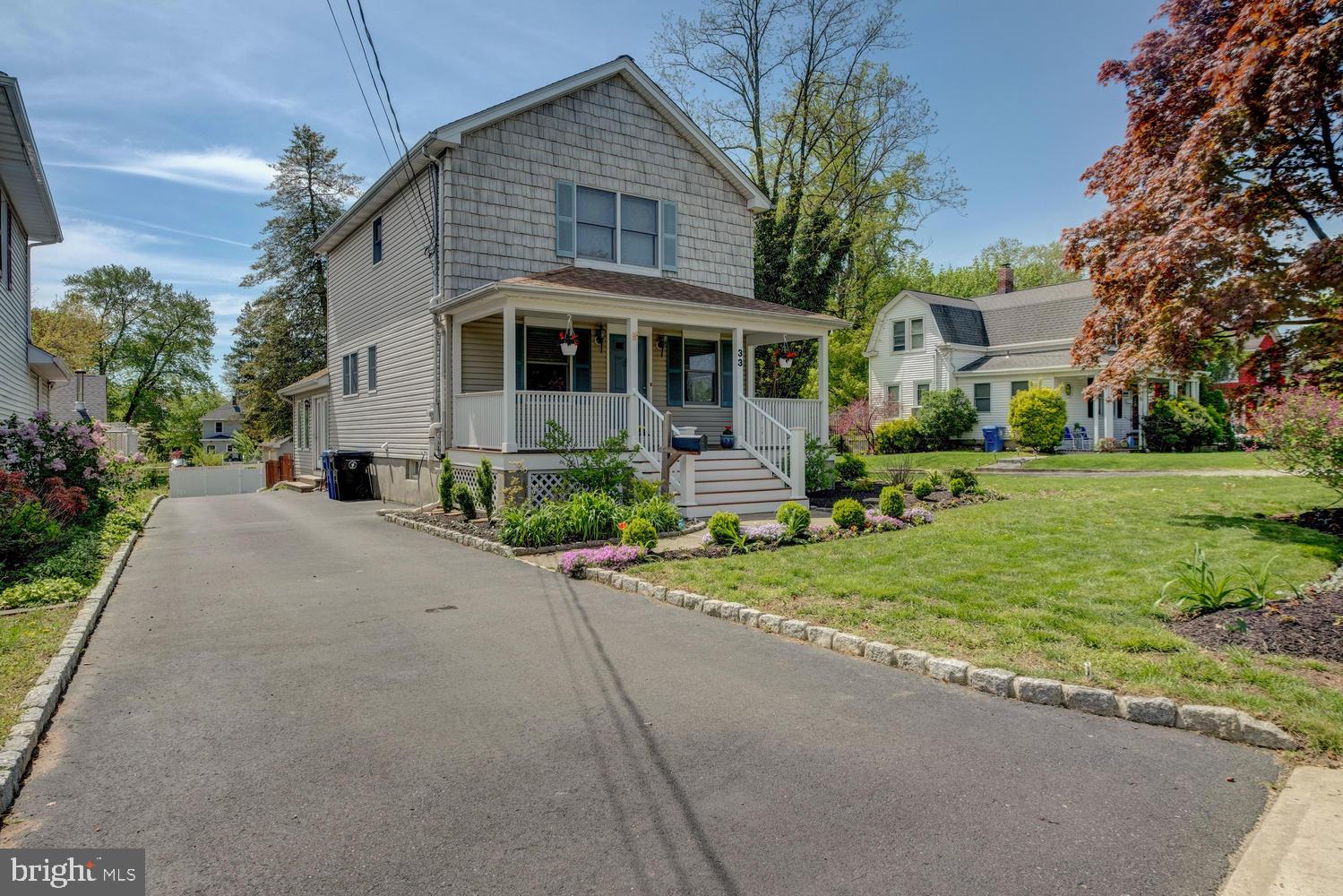 33 Chapel Hill Road Red Bank, NJ 07701 - Photo 2 of 39