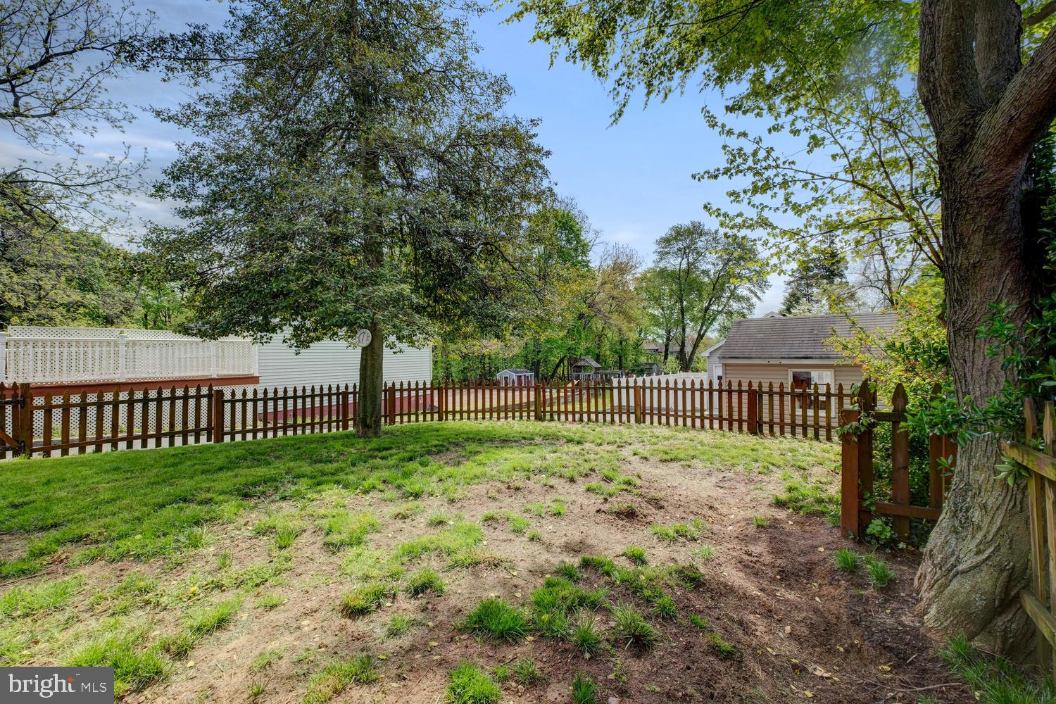 33 Chapel Hill Road Red Bank, NJ 07701 - Photo 33 of 39