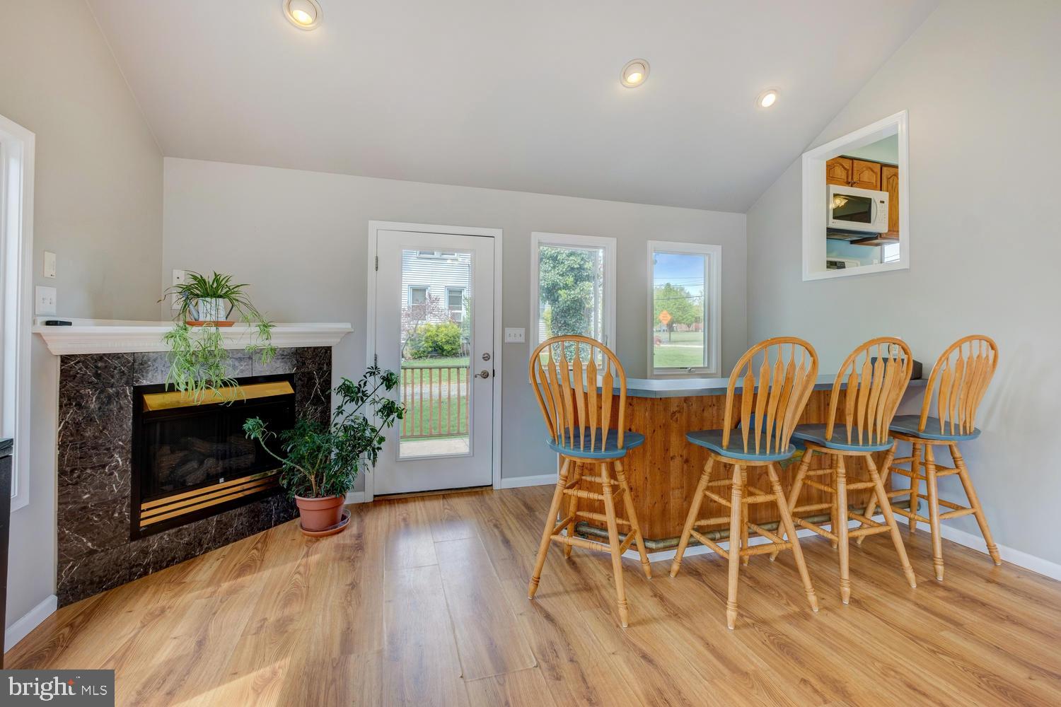 33 Chapel Hill Road Red Bank, NJ 07701 - Photo 7 of 39