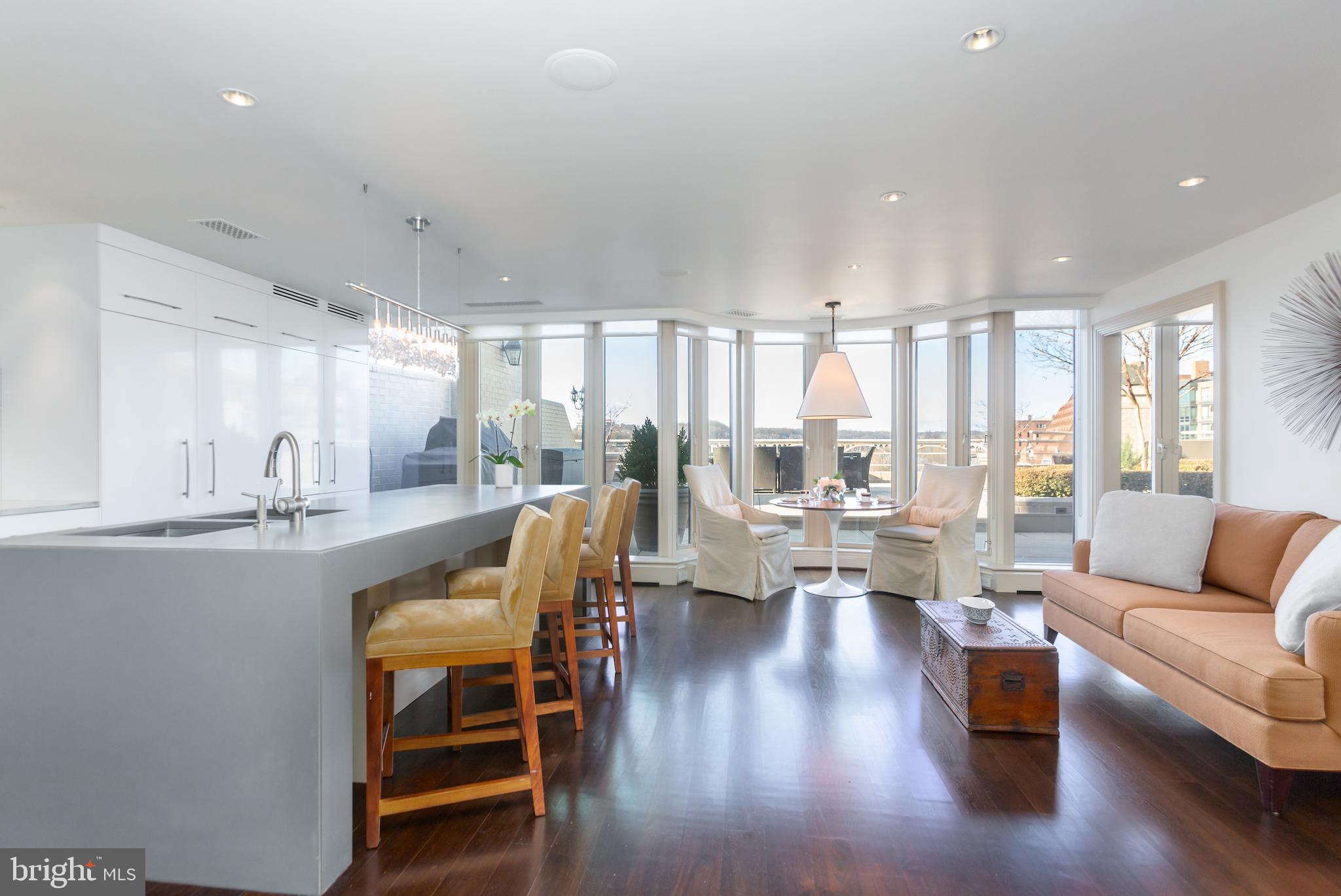 3030 K Street Northwest, Unit PH212 Washington, DC 20007 - Photo 7 of 30