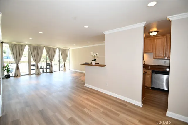 $599,995 | 6542 Ocean Crest Drive, Unit B114, Rancho Palos Verdes, CA 90275
