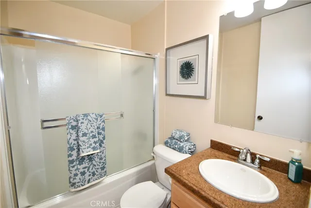 $599,995 | 6542 Ocean Crest Drive, Unit B114, Rancho Palos Verdes, CA 90275