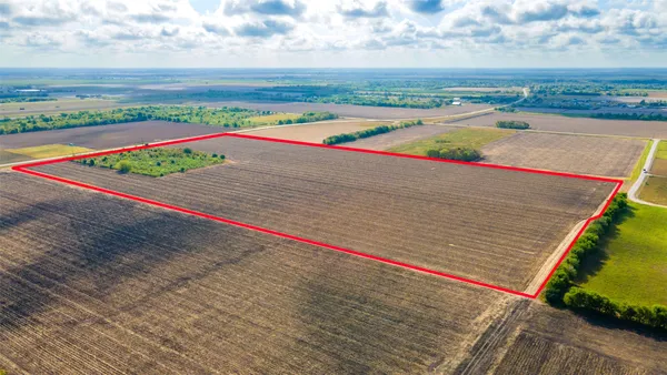 swimming pool with an outdoor seating yard and mountain view in back