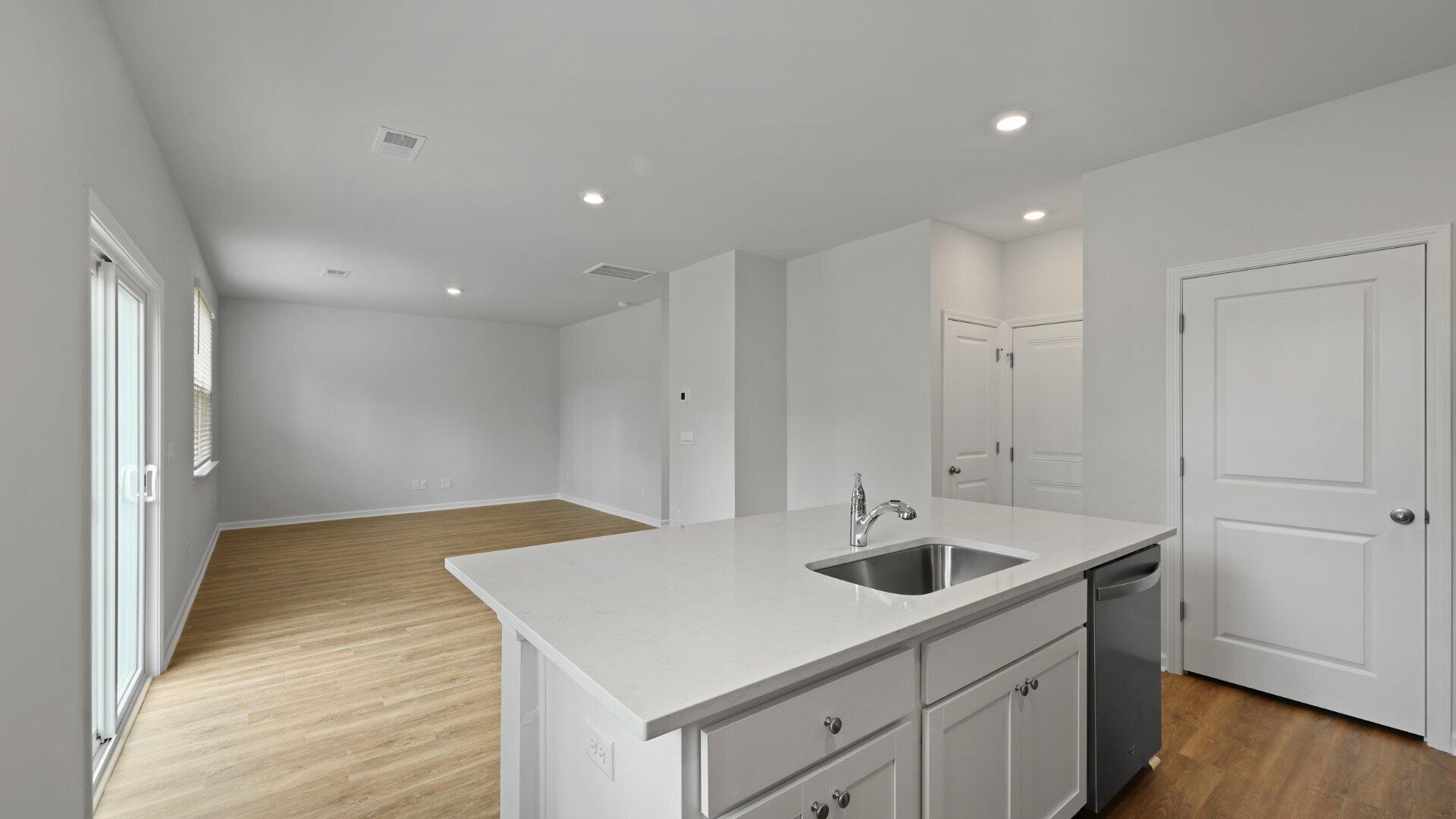 1064 Mulligan Drive Manning, SC 29102 - Photo 13 of 41 28_550a3440