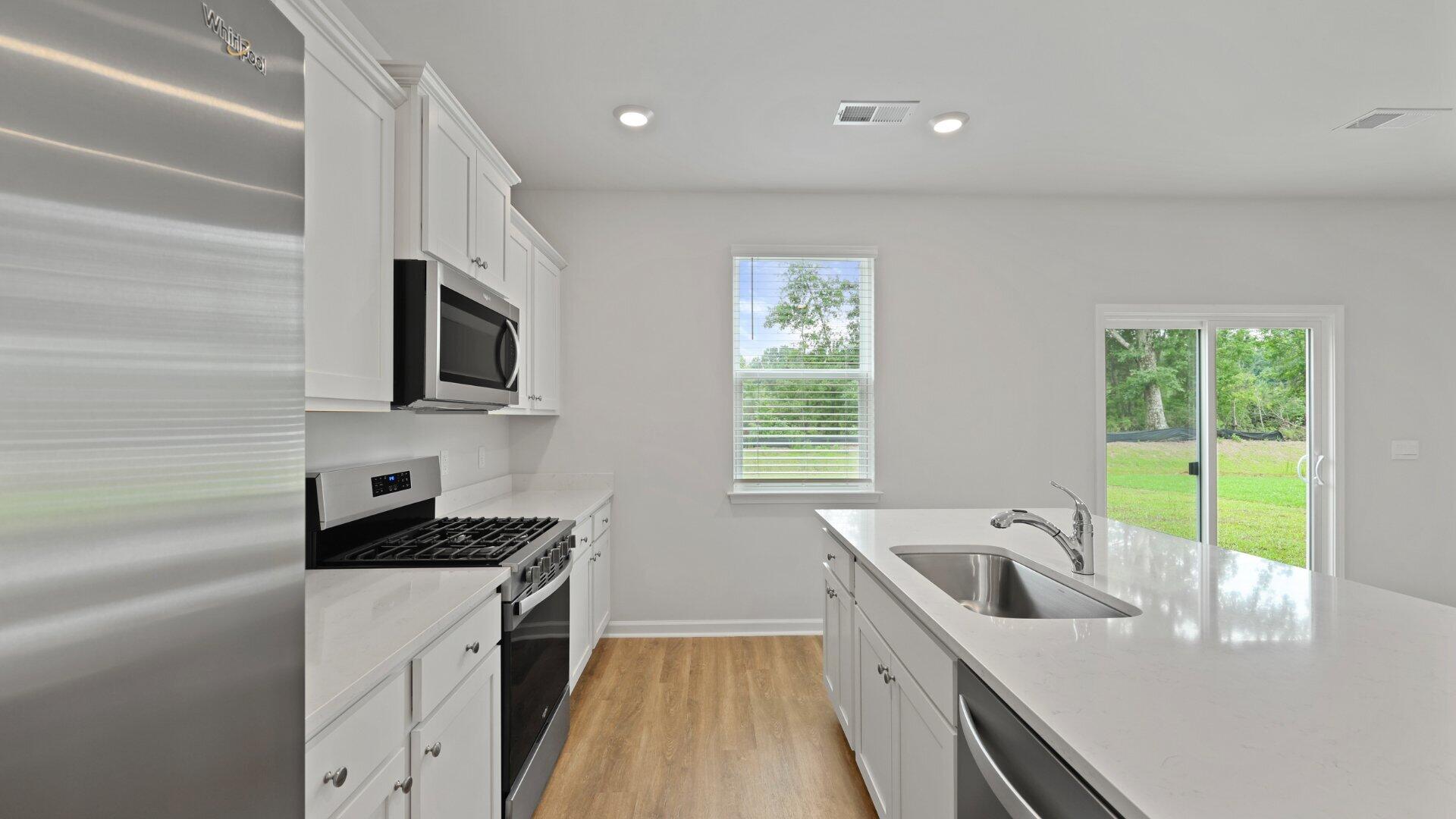 1064 Mulligan Drive Manning, SC 29102 - Photo 14 of 41 29_550a3446