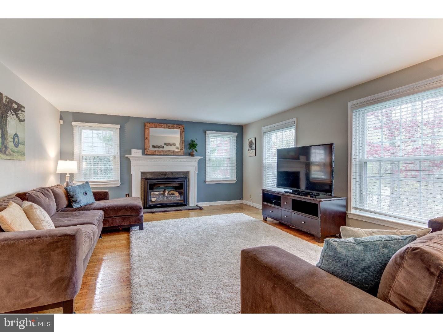 221 Arden Road Conshohocken, PA 19428 - Photo 4 of 25 Gallery Image 4