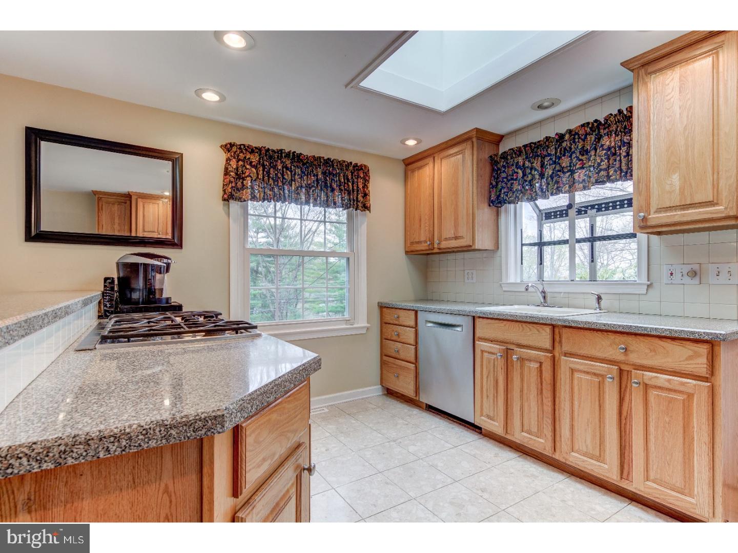 221 Arden Road Conshohocken, PA 19428 - Photo 7 of 25 Gallery Image 7