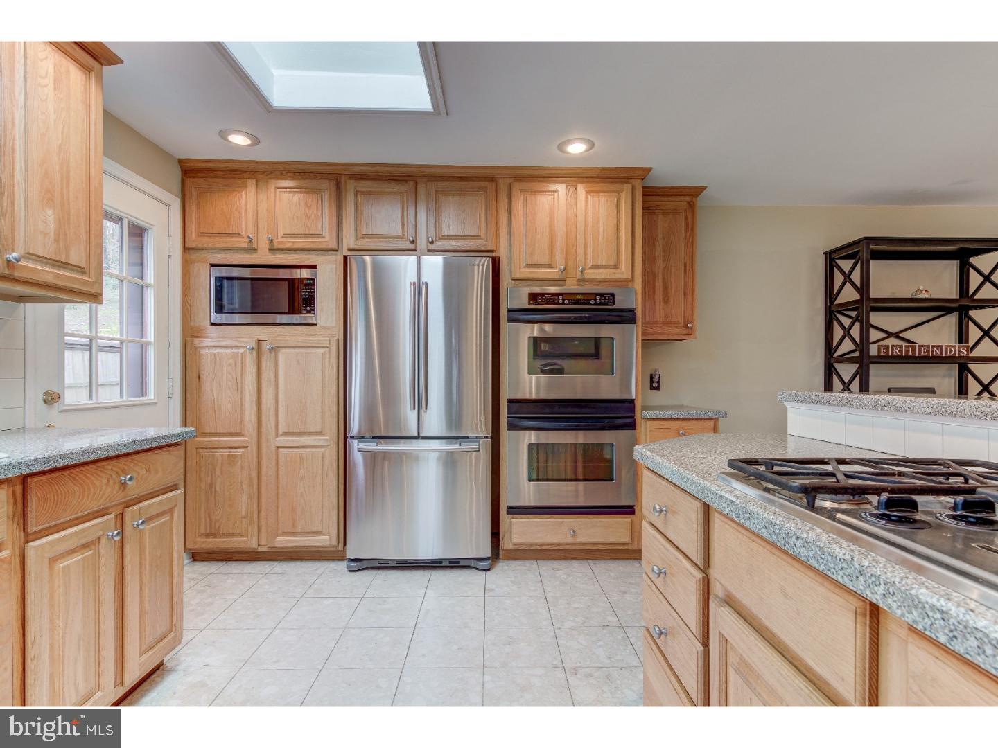 221 Arden Road Conshohocken, PA 19428 - Photo 8 of 25 Gallery Image 8