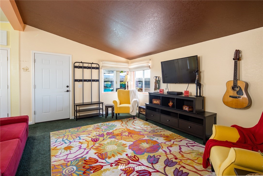 1245 Bradley Road, Unit 15 Lynden, WA 98264 - Photo 12 of 32 Gallery Image 12