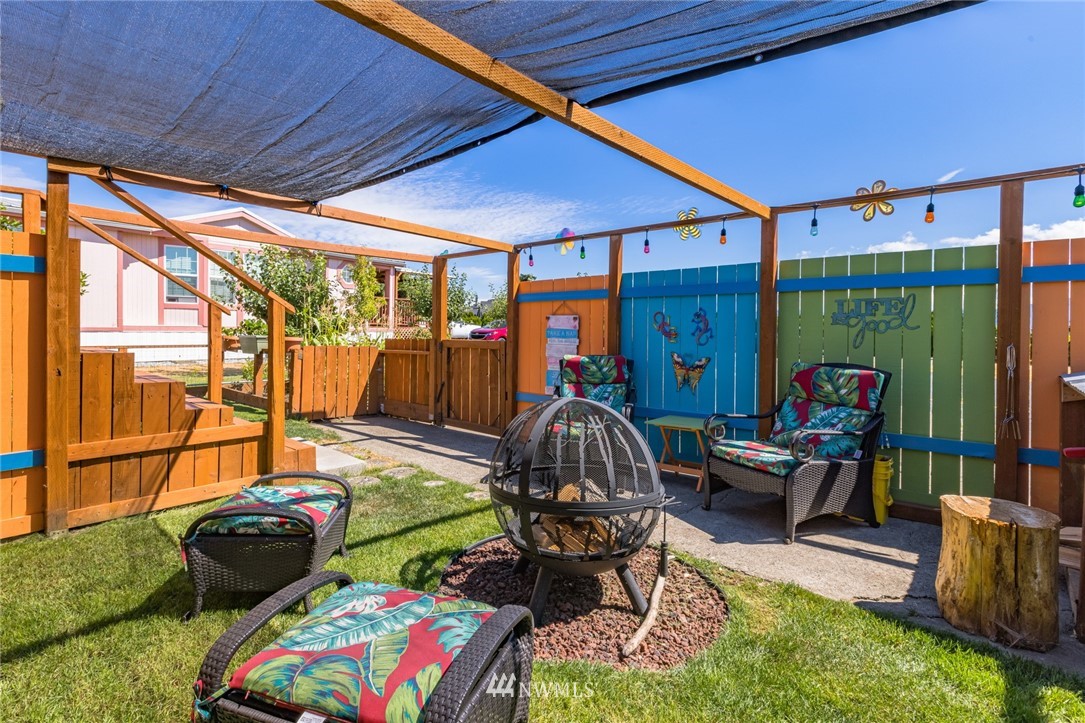 1245 Bradley Road, Unit 15 Lynden, WA 98264 - Photo 4 of 32 Gallery Image 4