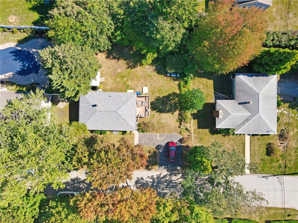 6 Violet Court Bristol, RI 02809 - Photo 32 of 39