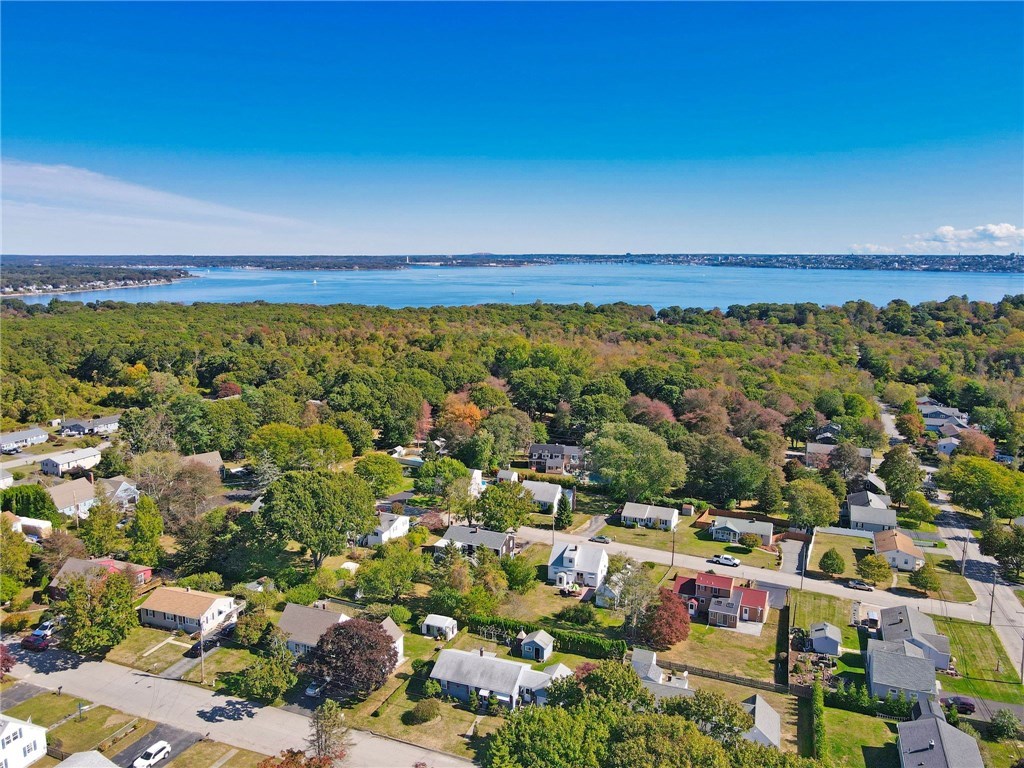6 Violet Court Bristol, RI 02809 - Photo 33 of 39