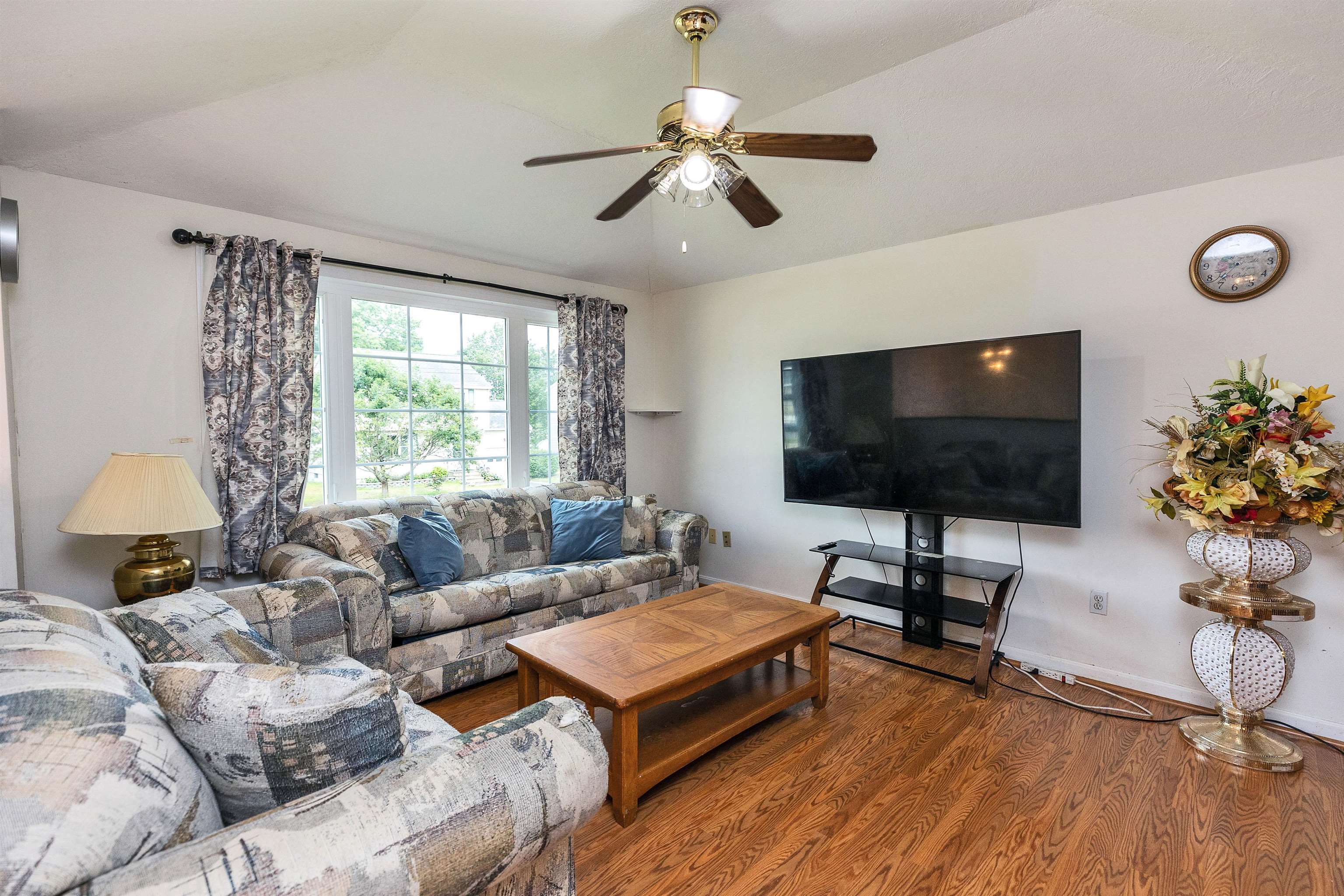 52 Pullman Street Manchester, NH 03103 - Photo 4 of 45 Gallery Image 4