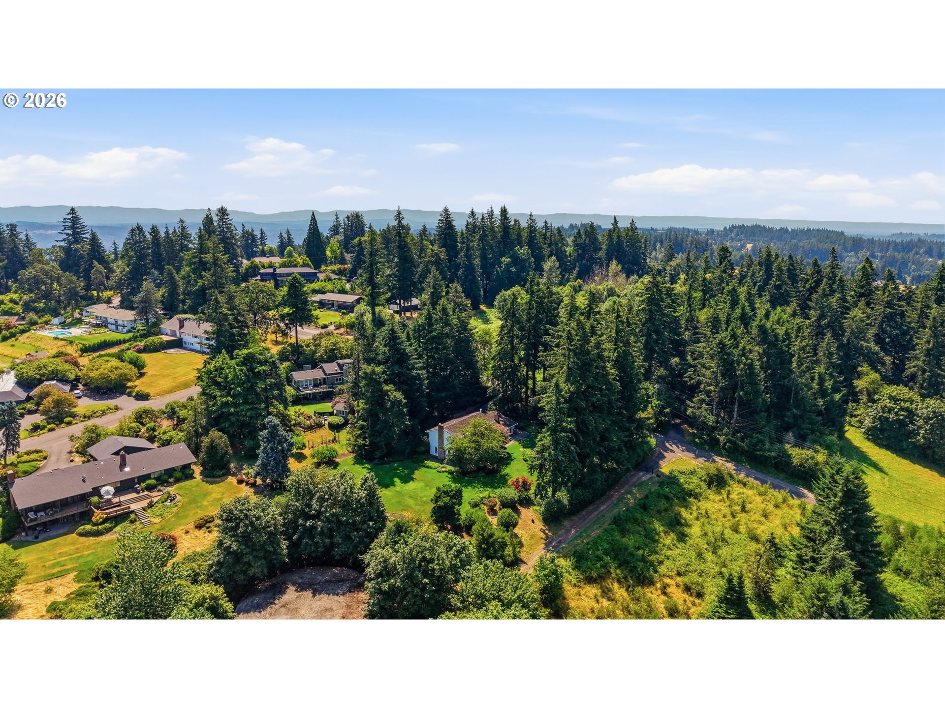 645 Bergis Road Lake Oswego, OR 97034 - Photo 2 of 48 Gallery Image 2
