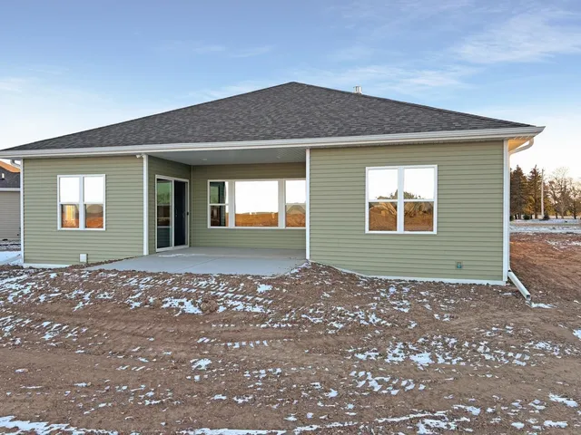 $395,900 | 418 Toms Way, Luxemburg, WI 54217