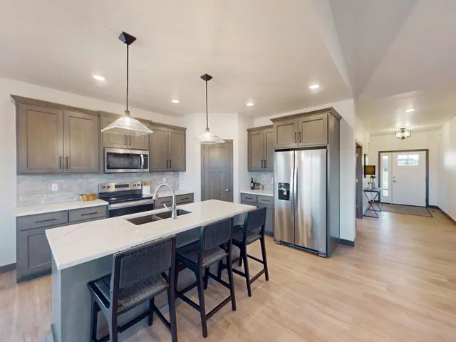 $395,900 | 418 Toms Way, Luxemburg, WI 54217