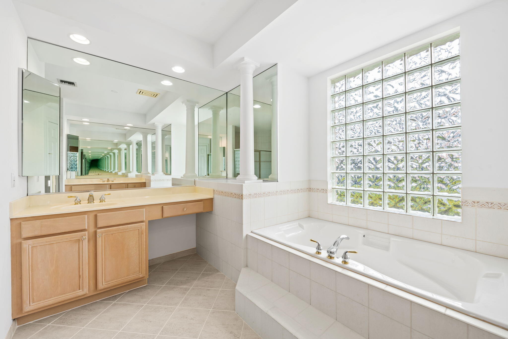 21272 Rock Ridge Drive Boca Raton, FL 33428 - Photo 12 of 29 Primary Bathroom