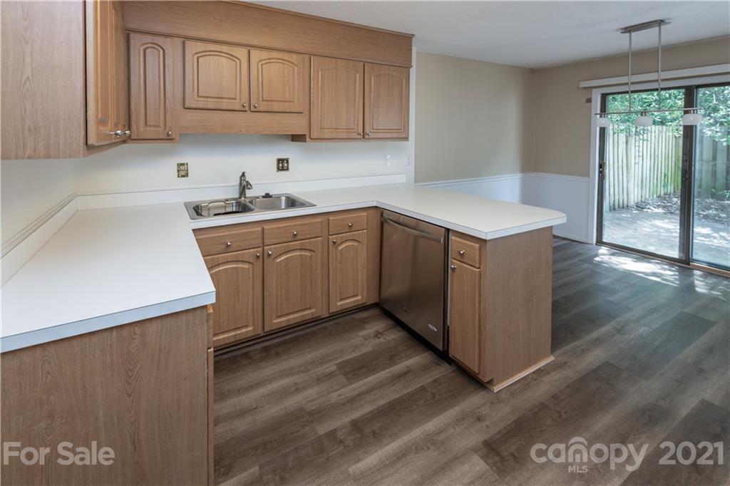 6712 Thermal Road Charlotte, NC 28211 - Photo 14 of 34 Gallery Image 14
