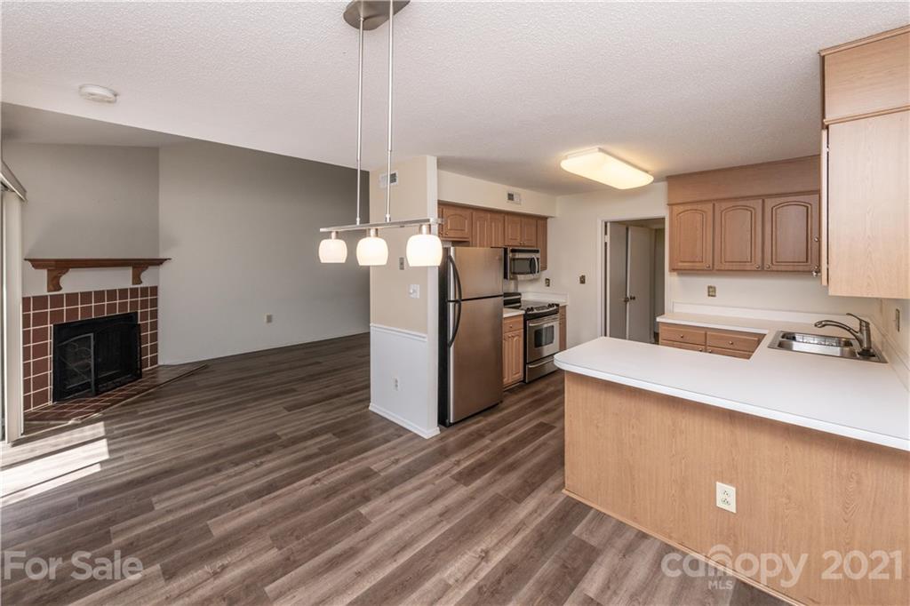 6712 Thermal Road Charlotte, NC 28211 - Photo 21 of 34 Gallery Image 21