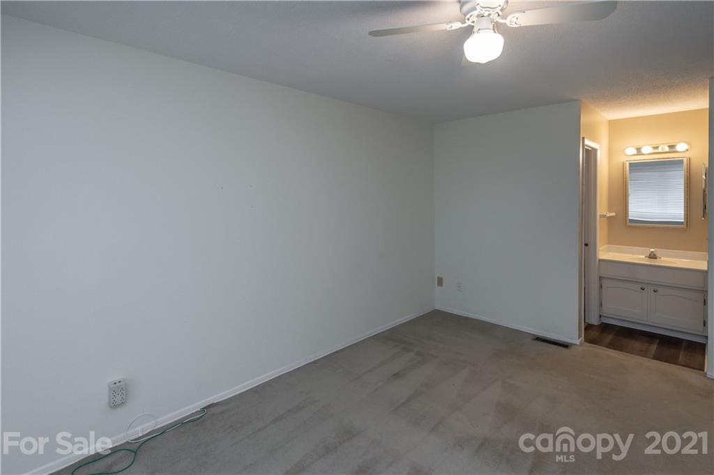 6712 Thermal Road Charlotte, NC 28211 - Photo 29 of 34 Gallery Image 29