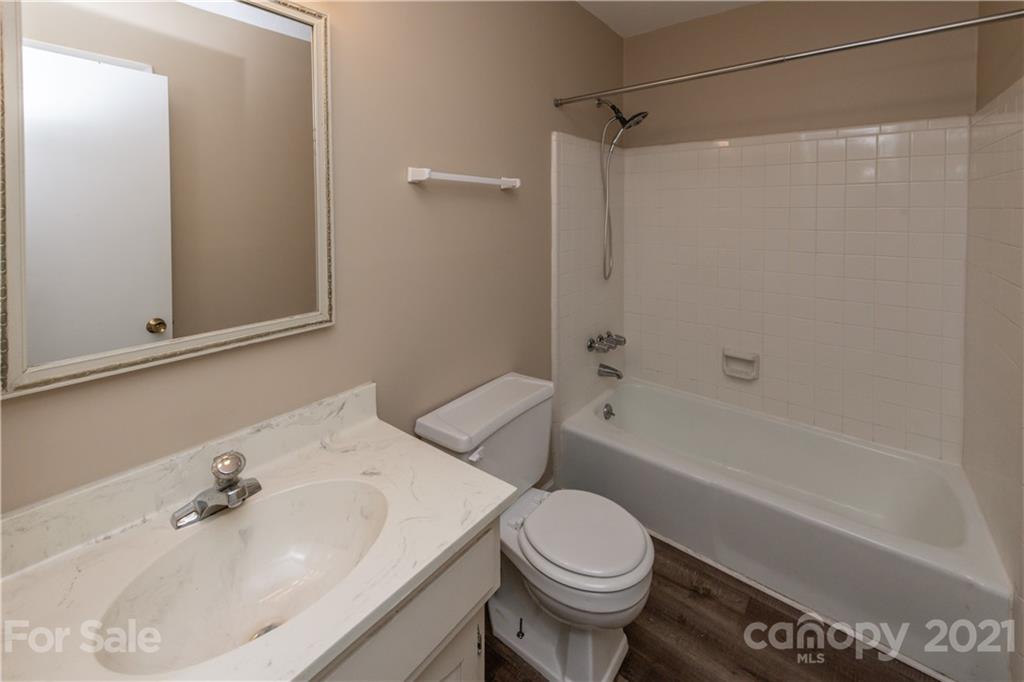 6712 Thermal Road Charlotte, NC 28211 - Photo 33 of 34 Gallery Image 33