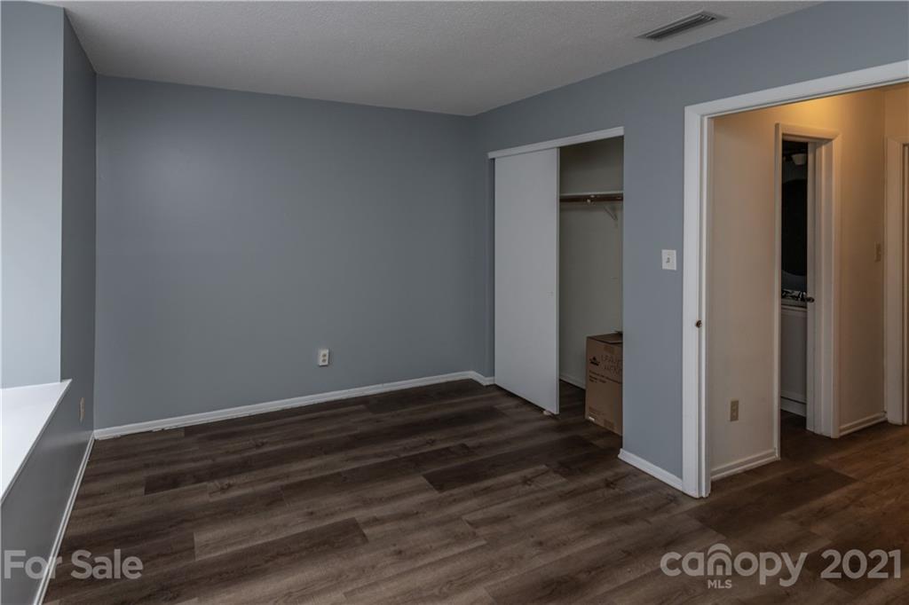 6712 Thermal Road Charlotte, NC 28211 - Photo 9 of 34 Gallery Image 9
