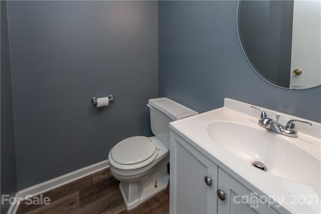 6712 Thermal Road Charlotte, NC 28211 - Photo 10 of 34 Gallery Image 10