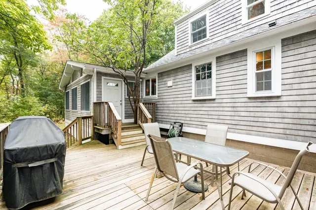 $1,100,000 | 46 Kensington Road, Hampton Falls, NH 03844