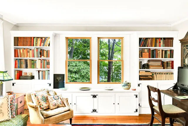 $1,100,000 | 46 Kensington Road, Hampton Falls, NH 03844