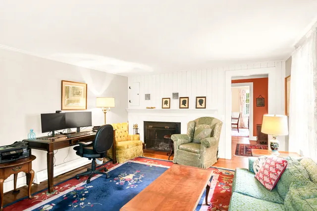$1,100,000 | 46 Kensington Road, Hampton Falls, NH 03844